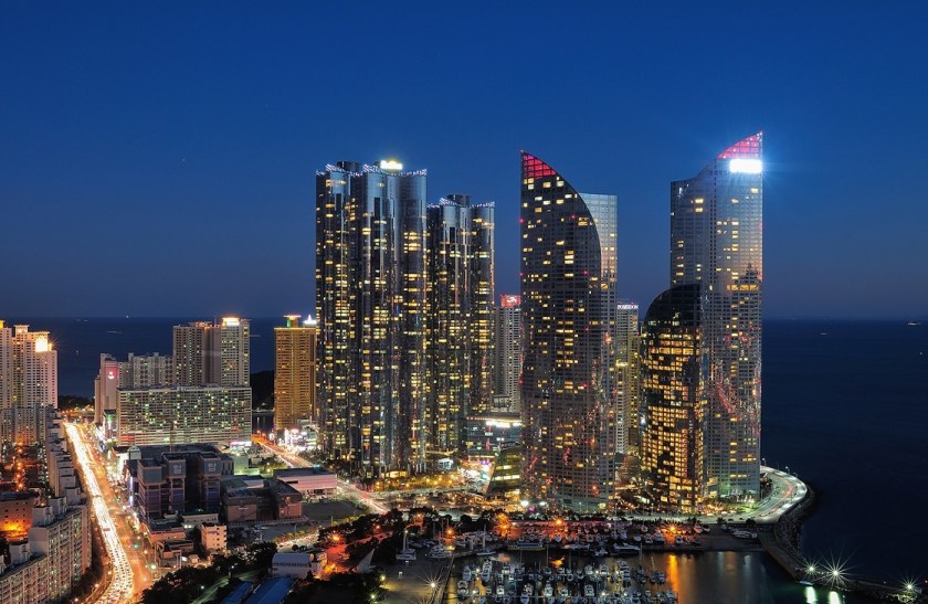 koreas-most-famous-beach-in-haeundae-weve-the-zenith-and-ipark-marina-in-busan-south-korea